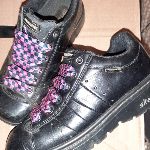 Leather Sketchers Size 8 - Picture 2 of 2